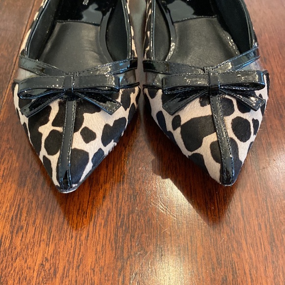 Michael Kors Collection Leopard Print Flats - Picture 4 of 10